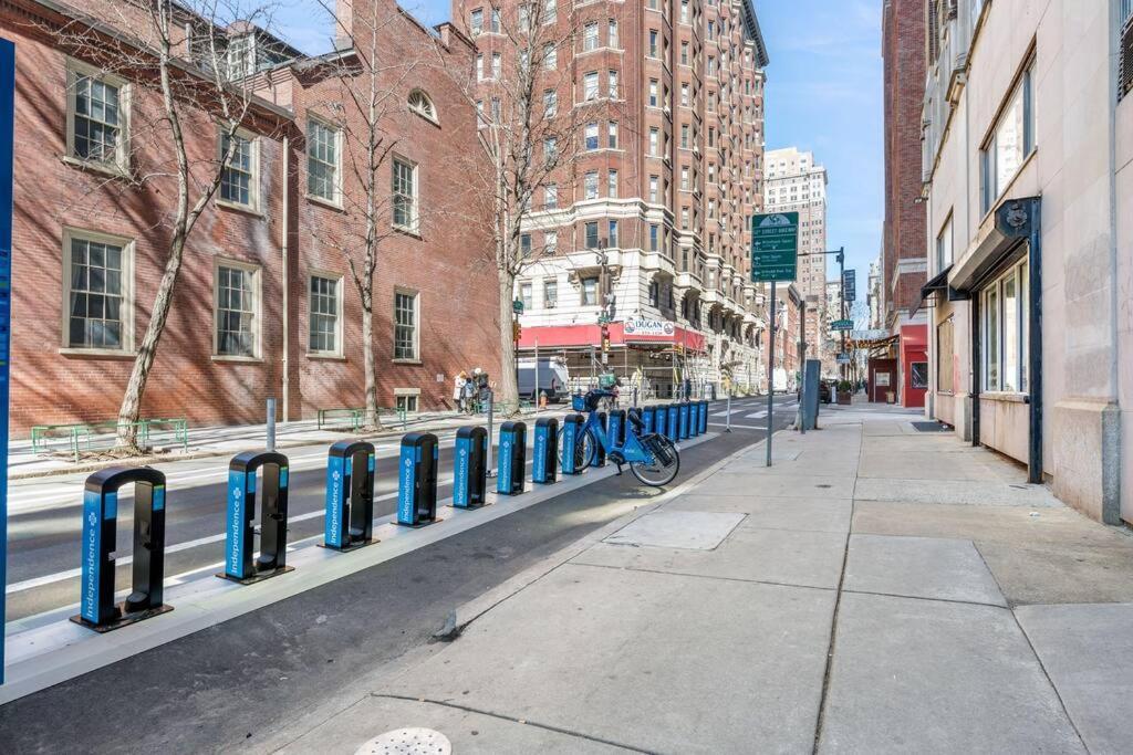 New! Cozy Apt In Center City! Philadelphia Kültér fotó